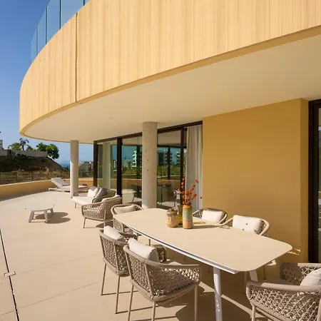 Luxury 3br In South Residences Huge Terrace Higueron Appartement *